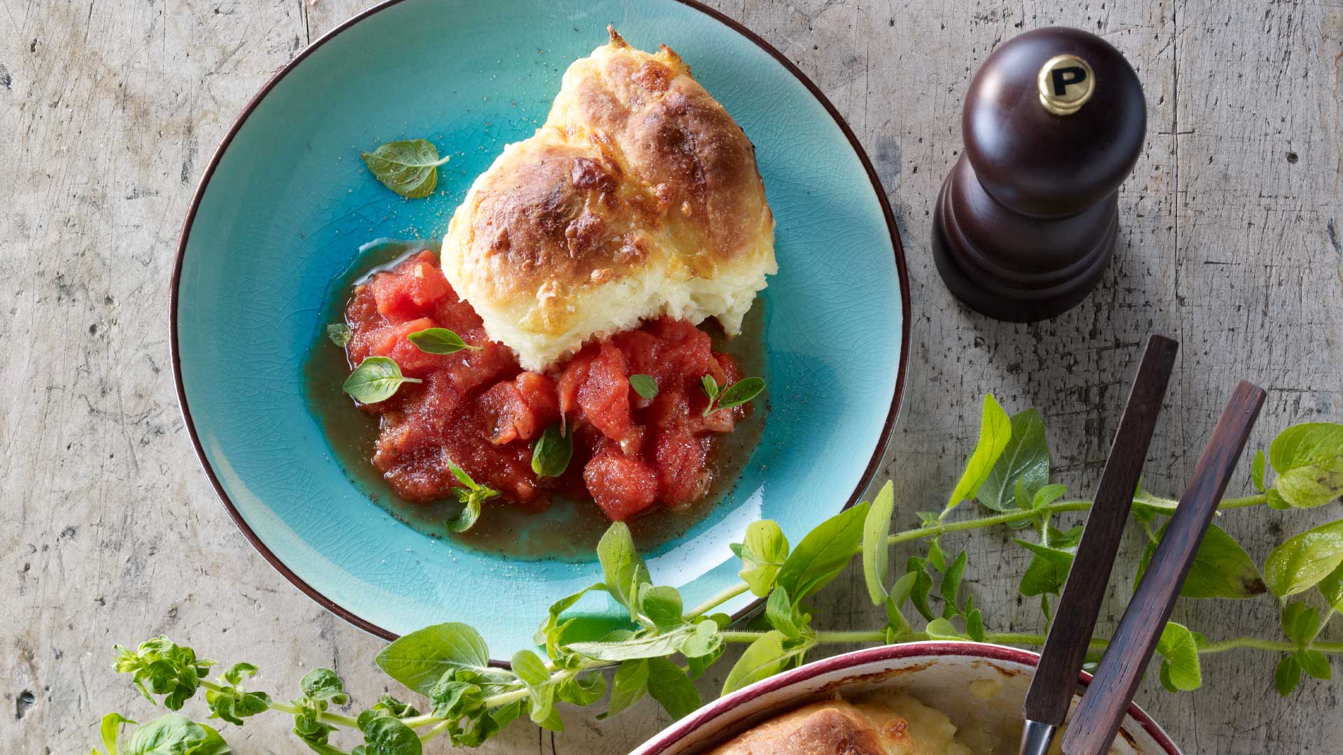 Savoury steamed dumplings with tomato sauce - Emmentaler AOP Switzerland