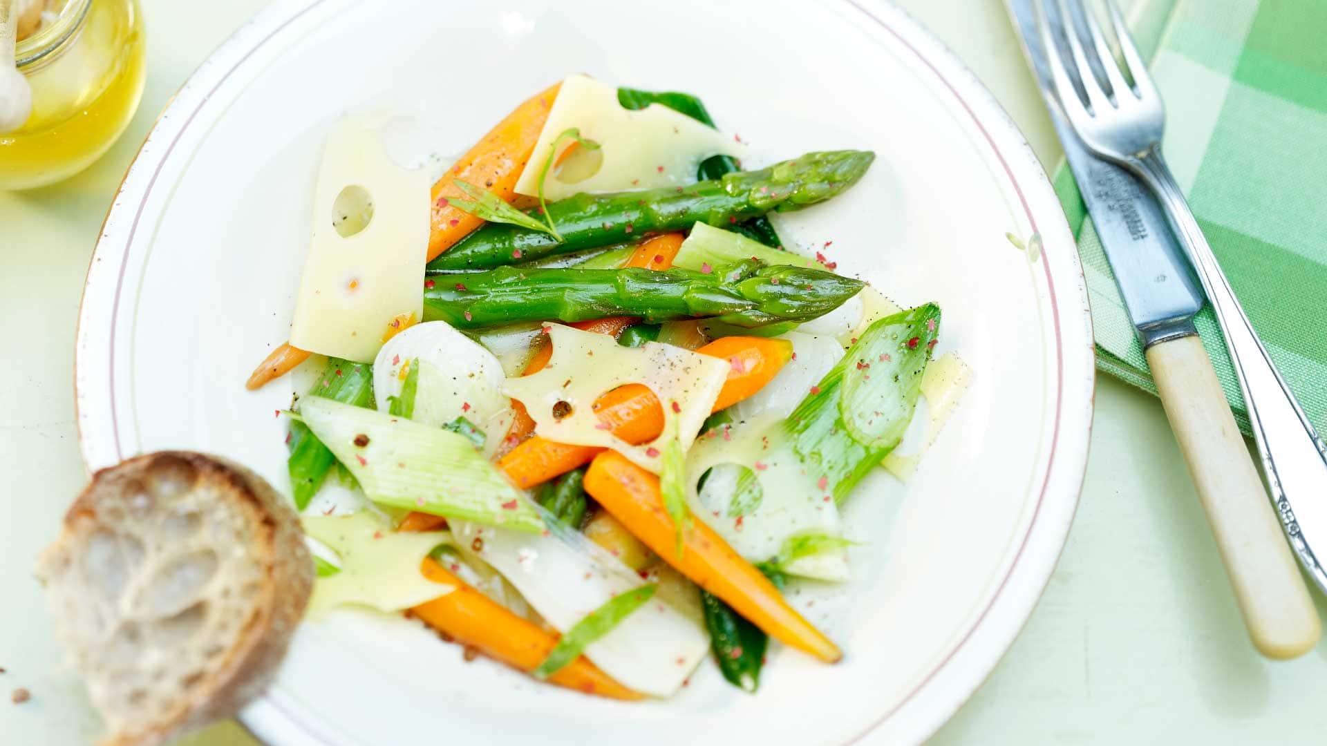 Spring vegetables in an orange-honey sauce - Emmentaler AOP Switzerland