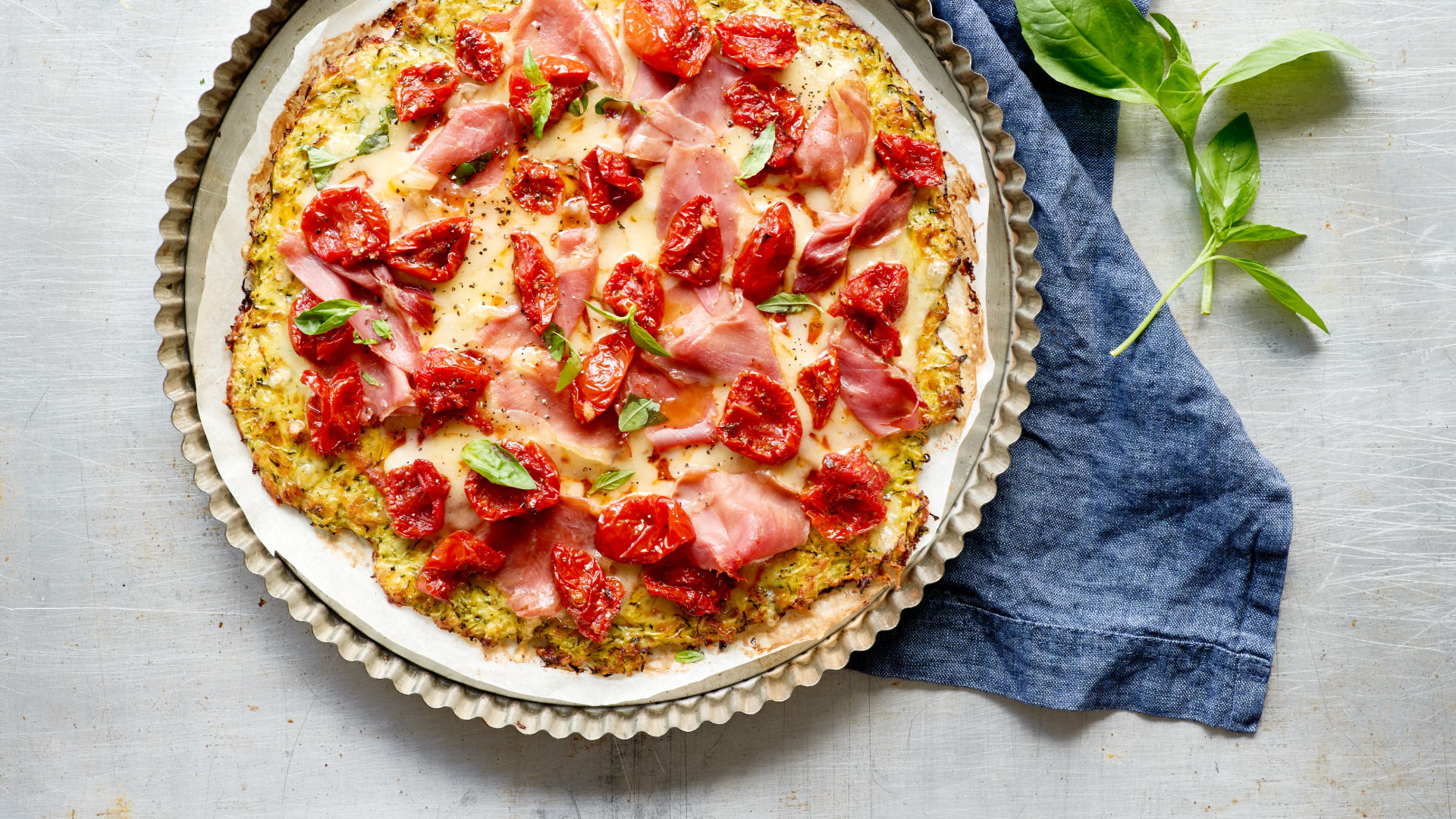 Veg-pizza (low-carb) - Emmentaler AOP Switzerland