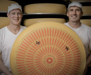 Emmentaler AOP Käserei Rohrenmoos / Hengartner Straub AG
