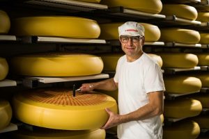 Emmentaler AOP Kaeserei Schmid AG