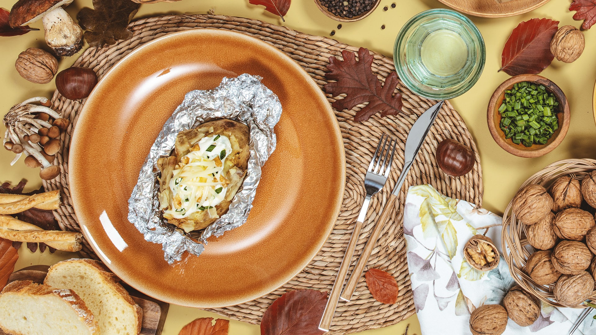 Baked potatoes with mascarpone and Emmentaler AOP - Emmentaler AOP Switzerland
