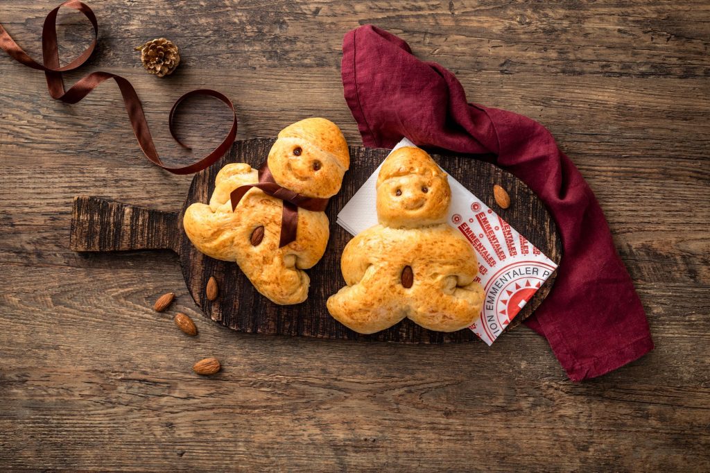 Chäs-Bänz mit Emmentaler AOP. Ein Rezept von Zoe Torinesi